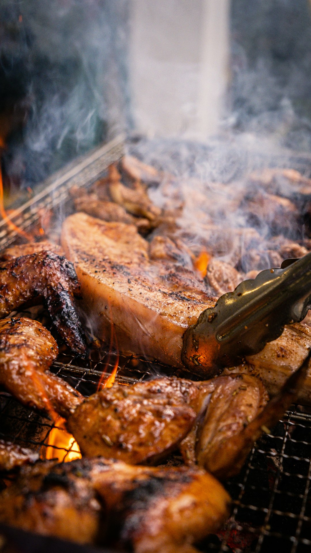 Carne asada en la parrilla