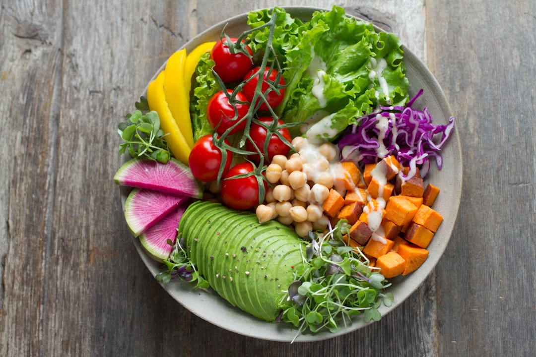 Plato vegetariano colorido