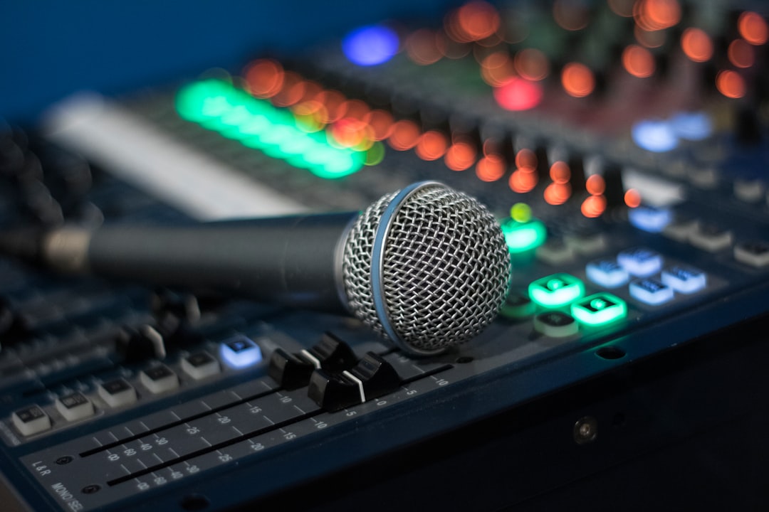 Consola de sonido con micrófono